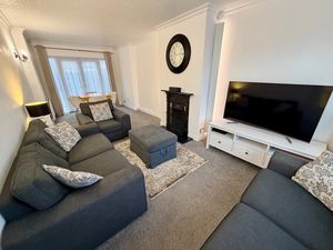 Lounge- click for photo gallery